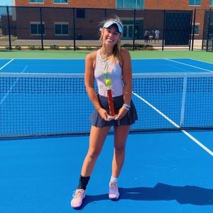 Meet your Posher, Ava